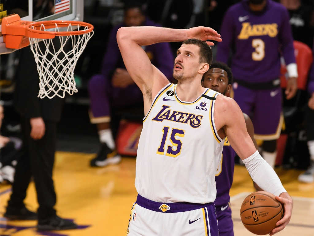 位年輕射手 位年輕射手