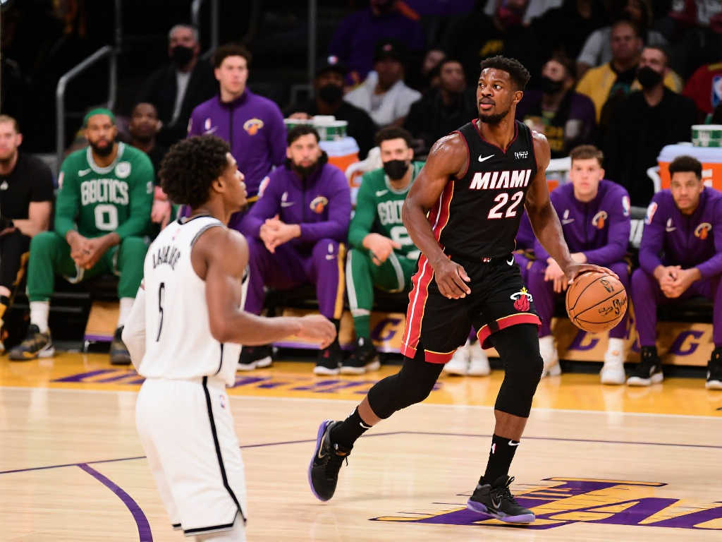 杯中走得更 杯中走得更