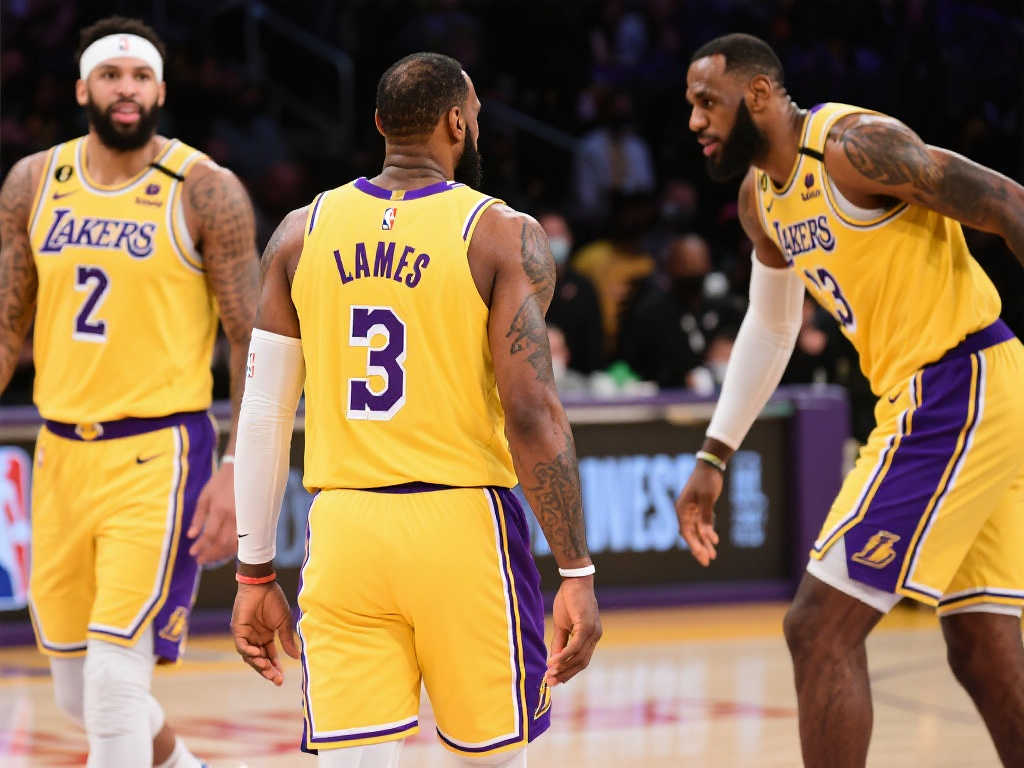 许多球队在 许多球队在